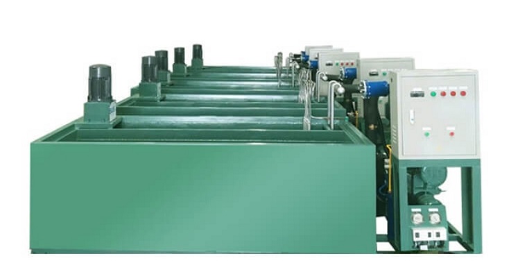 Eisblockmaschine
