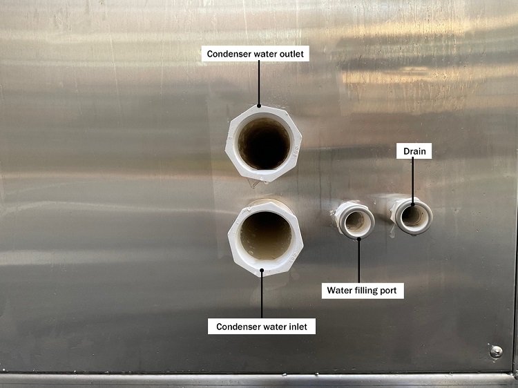 Cube Ice Machine Water Inlet und Outlet