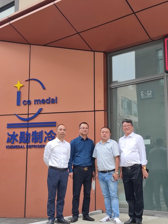 Wir heißen die führenden Vertreter der chinesisch-afrikanischen Wirtschaft und des Handels herzlich willkommen